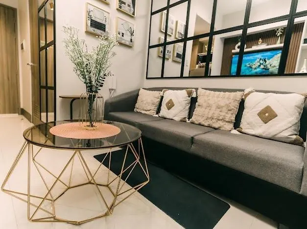 Apartment 5-star Feel And Step In Luxury At Fame Residences