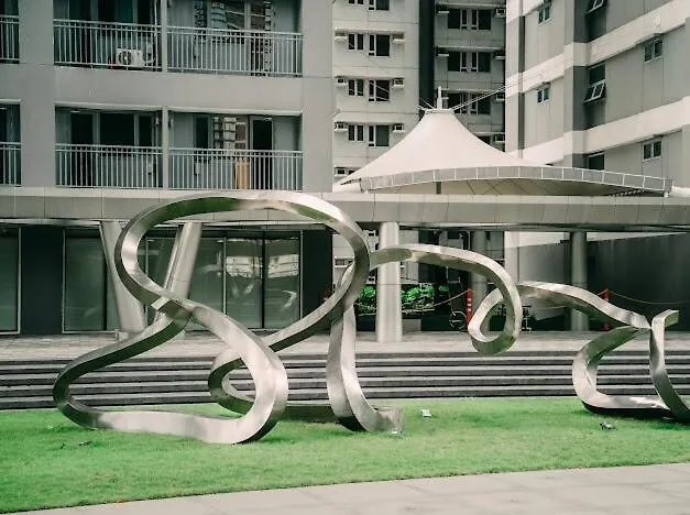 Apartment 5-star Feel And Step In Luxury At Fame Residences Manila